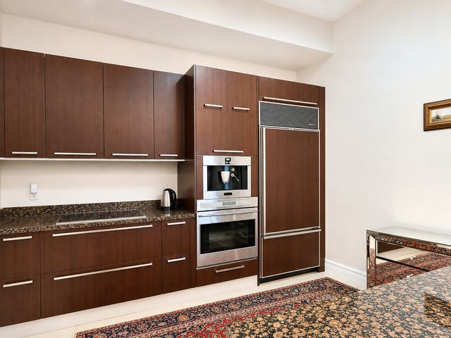 Residence 4007 property photo 16